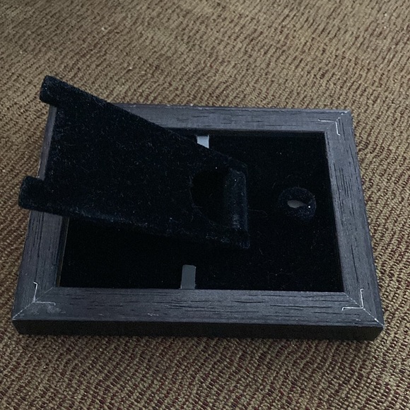 NWOT - Small Black Decorative Picture Frame - Picture 4 of 9